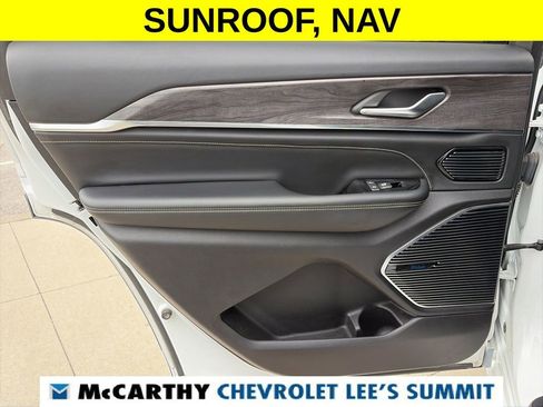 Used 2021 Jeep Grand Cherokee L Overland AWD/4WD image 47