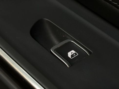 Used 2022 Rivian R1T Launch Edition AWD/4WD image 8