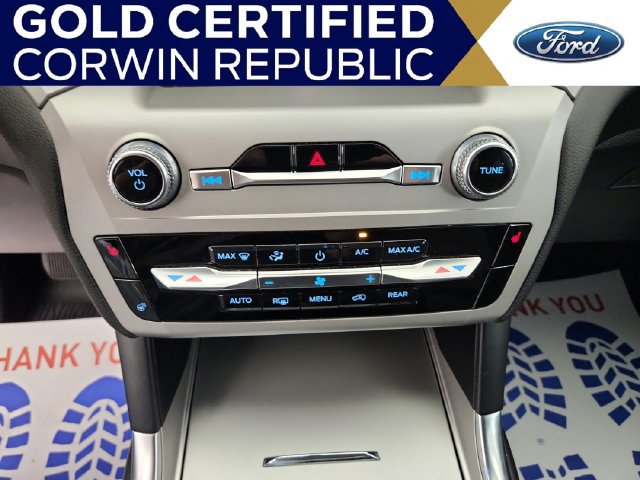 Used 2022 Ford Explorer XLT w/ Equipment Group 202A AWD/4WD image 22