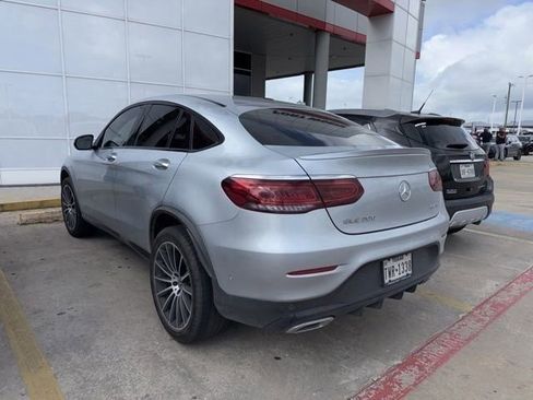 Used 2021 Mercedes-Benz GLC 300 4MATIC Coupe image 3