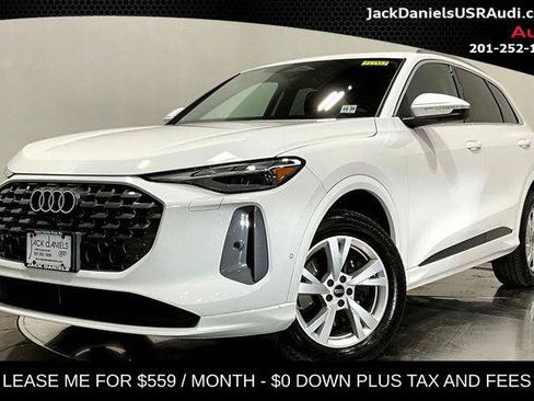 Certified 2025 Audi Q5 Premium w/ Convenience Package AWD/4WD image 1