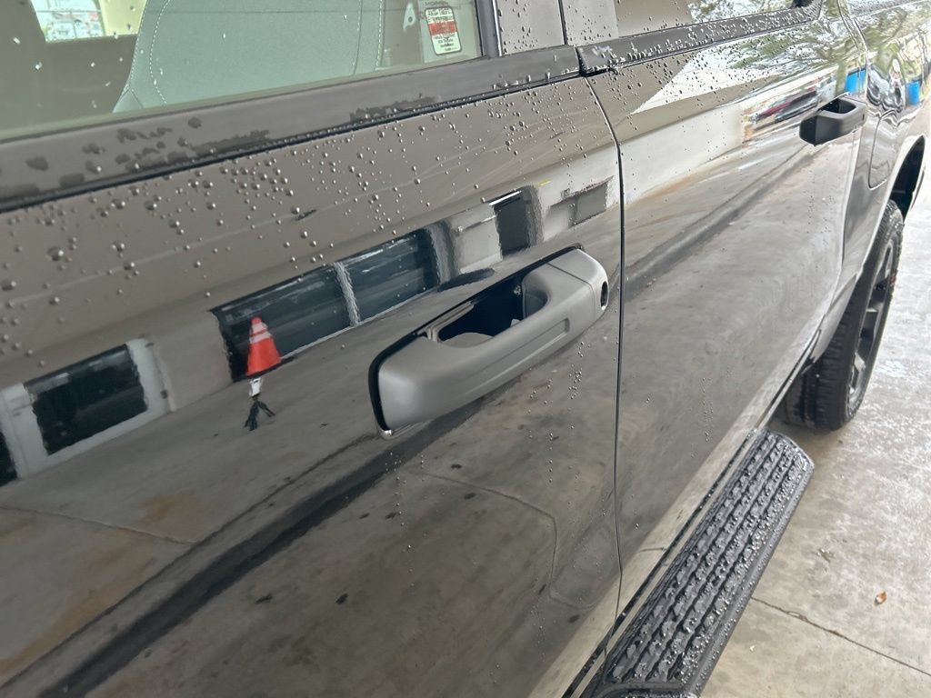 New 2025 RAM 1500 Tradesman AWD/4WD image 15