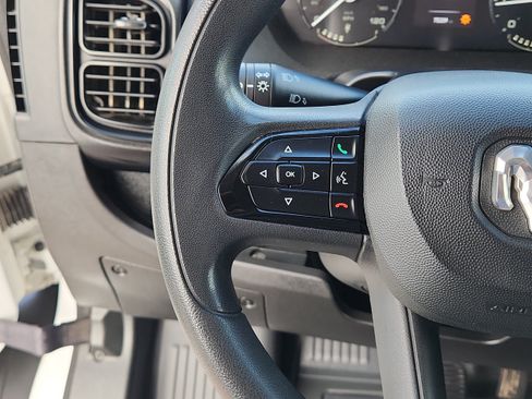 Used 2025 RAM ProMaster 2500 w/ Convenience Group FWD image 16