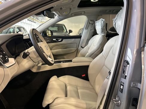New 2026 Volvo XC60 T8 Ultra w/ Protection Package Premier AWD/4WD image 10