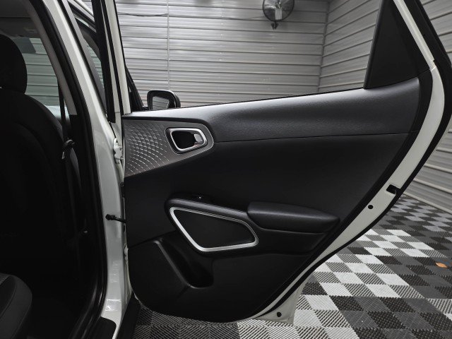 Used 2021 Kia Soul LX FWD image 30