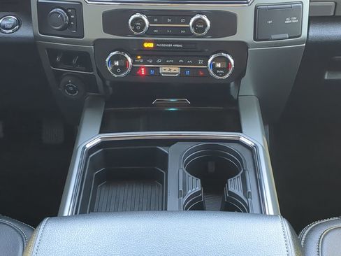 Certified 2022 Ford F450 Lariat w/ Lariat Ultimate Package image 17