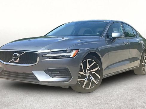Used 2020 Volvo S60 T5 Momentum FWD image 15