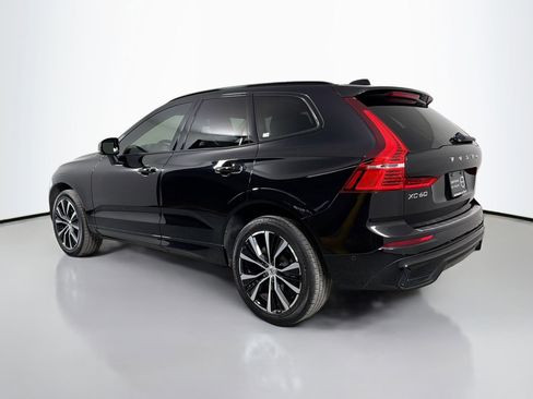 Certified 2024 Volvo XC60 B5 Plus w/ Protection Package Premier AWD/4WD image 8