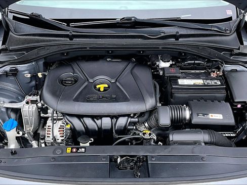 Used 2018 Hyundai Elantra GT FWD image 30
