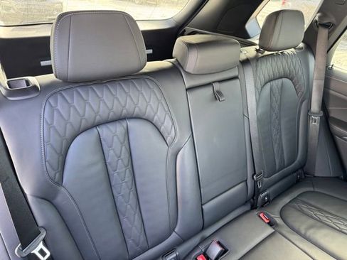 Certified 2025 BMW X5 xDrive50e image 32