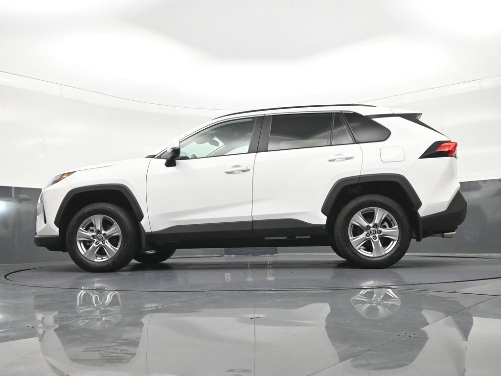 Used 2025 Toyota RAV4 XLE w/ Convenience Package FWD image 24