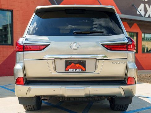 Used 2018 Lexus LX 570 4WD image 6