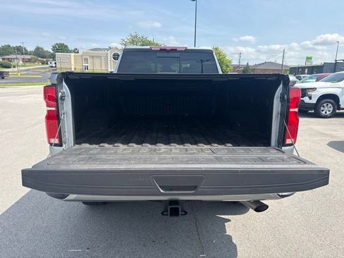 Used 2025 Chevrolet Silverado 3500 High Country AWD/4WD image 15