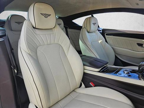 Used 2024 Bentley Continental GT V8 image 19
