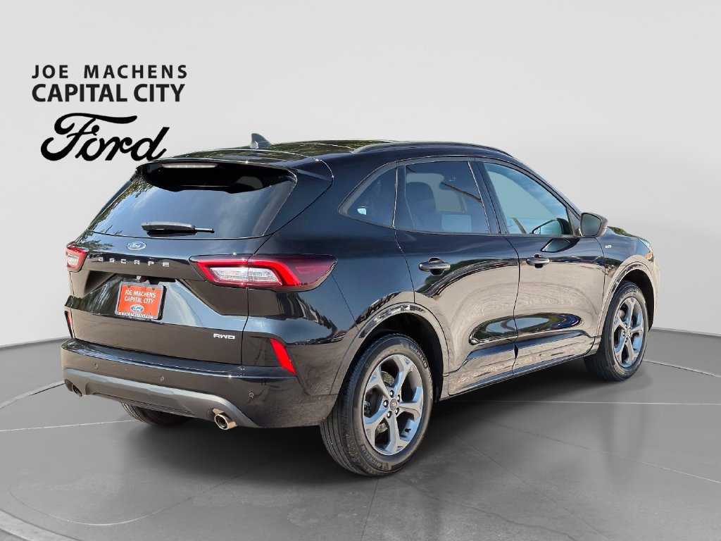 Used 2024 Ford Escape ST-Line w/ Tech Pack #1 AWD/4WD image 5