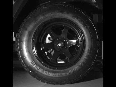Used 2022 Jeep Wrangler Sport AWD/4WD image 9