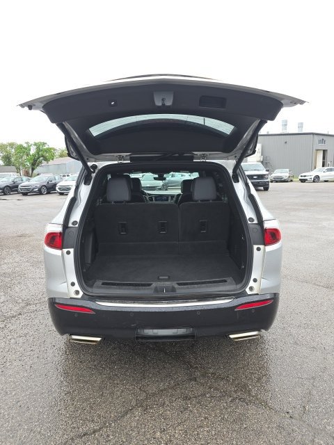 Used 2022 Buick Enclave Premium FWD image 23