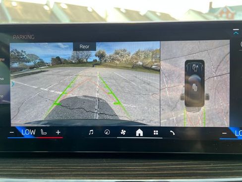 Used 2024 BMW X5 xDrive40i w/ Executive Package image 22