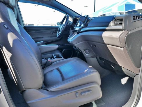 Used 2018 Honda Odyssey EX-L image 11