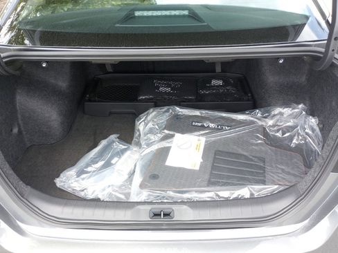 New 2025 Nissan Altima 2.5 SR image 15