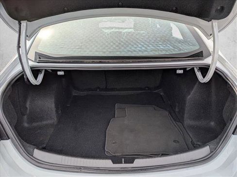 Used 2023 Chevrolet Malibu LT image 6