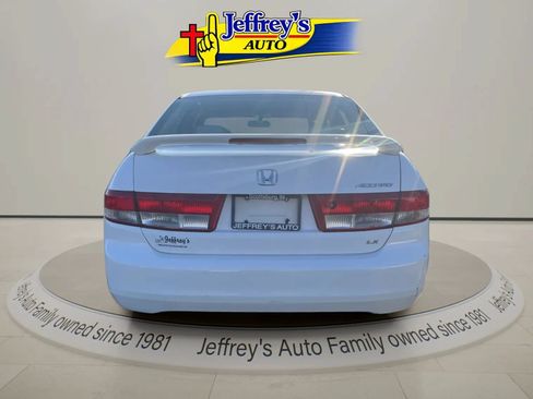 Used 2004 Honda Accord LX image 4