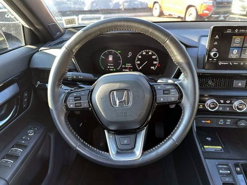 Used 2023 Honda CR-V Sport Touring image 14