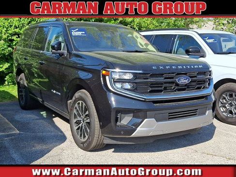 Certified 2025 Ford Expedition Platinum AWD/4WD image 1