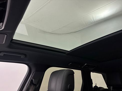Used 2022 Land Rover Range Rover Sport HSE Silver Edition image 46