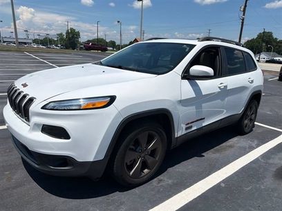 Used 2017 Jeep Cherokee Latitude w/ Safety/Convenience Group