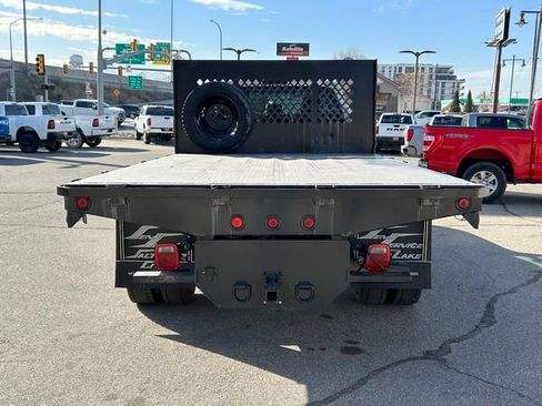 Used 2016 Ford F550 4x4 Regular Cab Super Duty image 7
