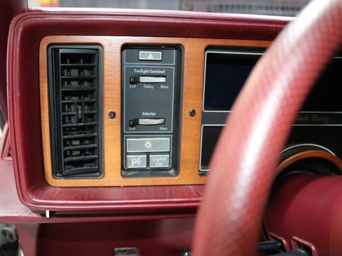 Used 1988 Cadillac Eldorado Coupe FWD image 55