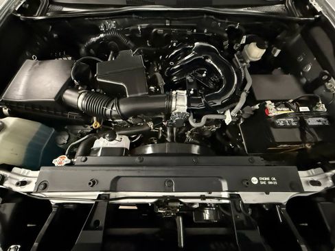 Used 2018 Toyota Tacoma TRD Sport image 26