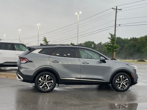 Certified 2025 Kia Sportage EX w/ Premium Package FWD image 8