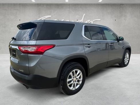 Used 2021 Chevrolet Traverse LS FWD image 16