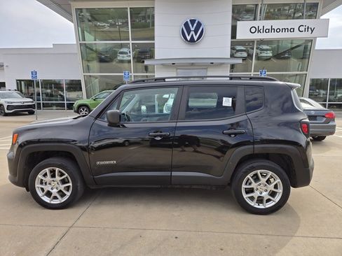 Used 2022 Jeep Renegade Latitude w/ Convenience Group image 8