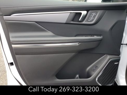 New 2026 Buick Enclave Sport Touring w/ Power Package image 23