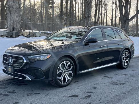 Used 2025 Mercedes-Benz E 450 4MATIC All-Terrain Wagon image 20