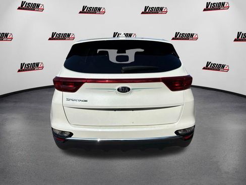 Used 2022 Kia Sportage LX image 6