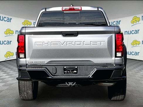 Used 2023 Chevrolet Colorado Trail Boss AWD/4WD image 5