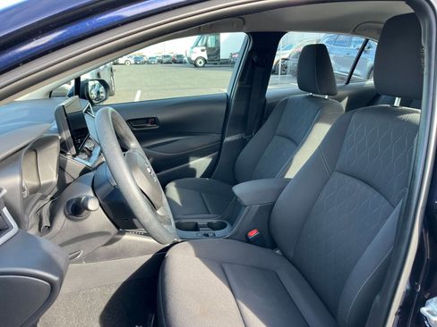 Used 2025 Toyota Corolla LE image 35