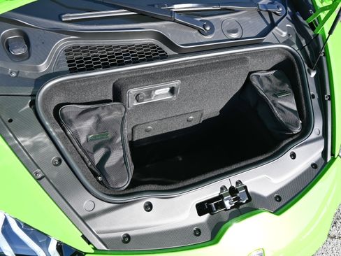 Used 2021 Lamborghini Huracan EVO RWD image 47