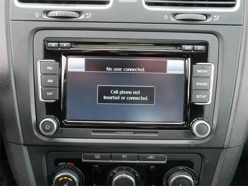 Used 2012 Volkswagen Golf 4-Door image 33