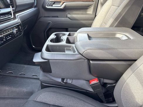 Used 2023 GMC Sierra 1500 Elevation image 13