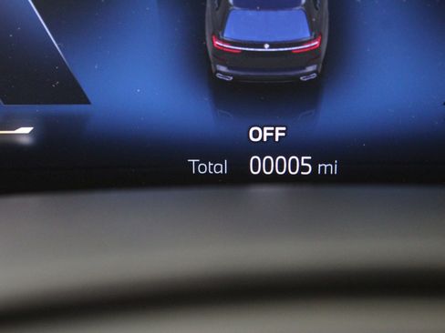 New 2026 BMW X7 xDrive40i w/ M Sport Package image 18