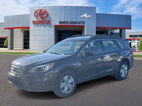 Used 2015 Subaru Outback 2.5i AWD/4WD image 3