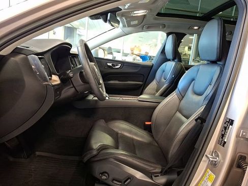Used 2023 Volvo XC60 B5 Ultimate w/ Climate Package AWD/4WD image 12