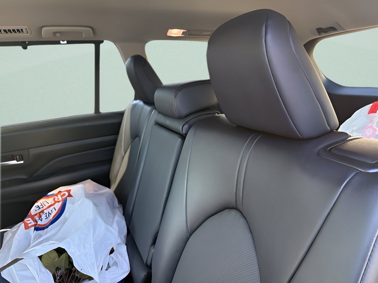 Used 2024 Toyota Grand Highlander AWD image 18