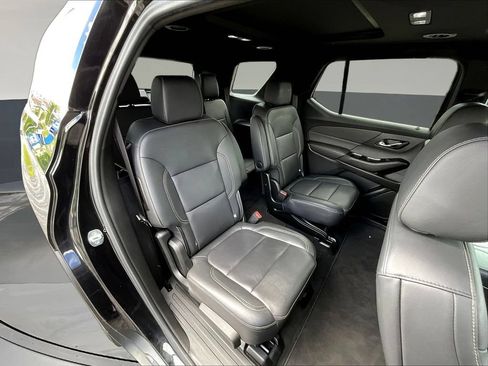 Used 2023 Chevrolet Traverse LT w/ LT Premium Package AWD/4WD image 28