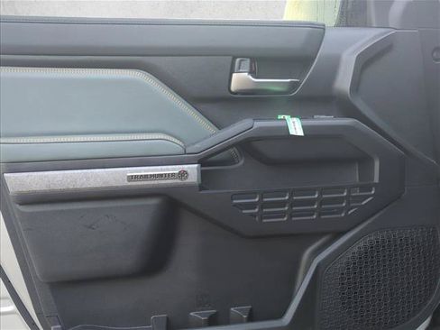 Used 2025 Toyota Tacoma 4x4 Double Cab Hybrid image 10